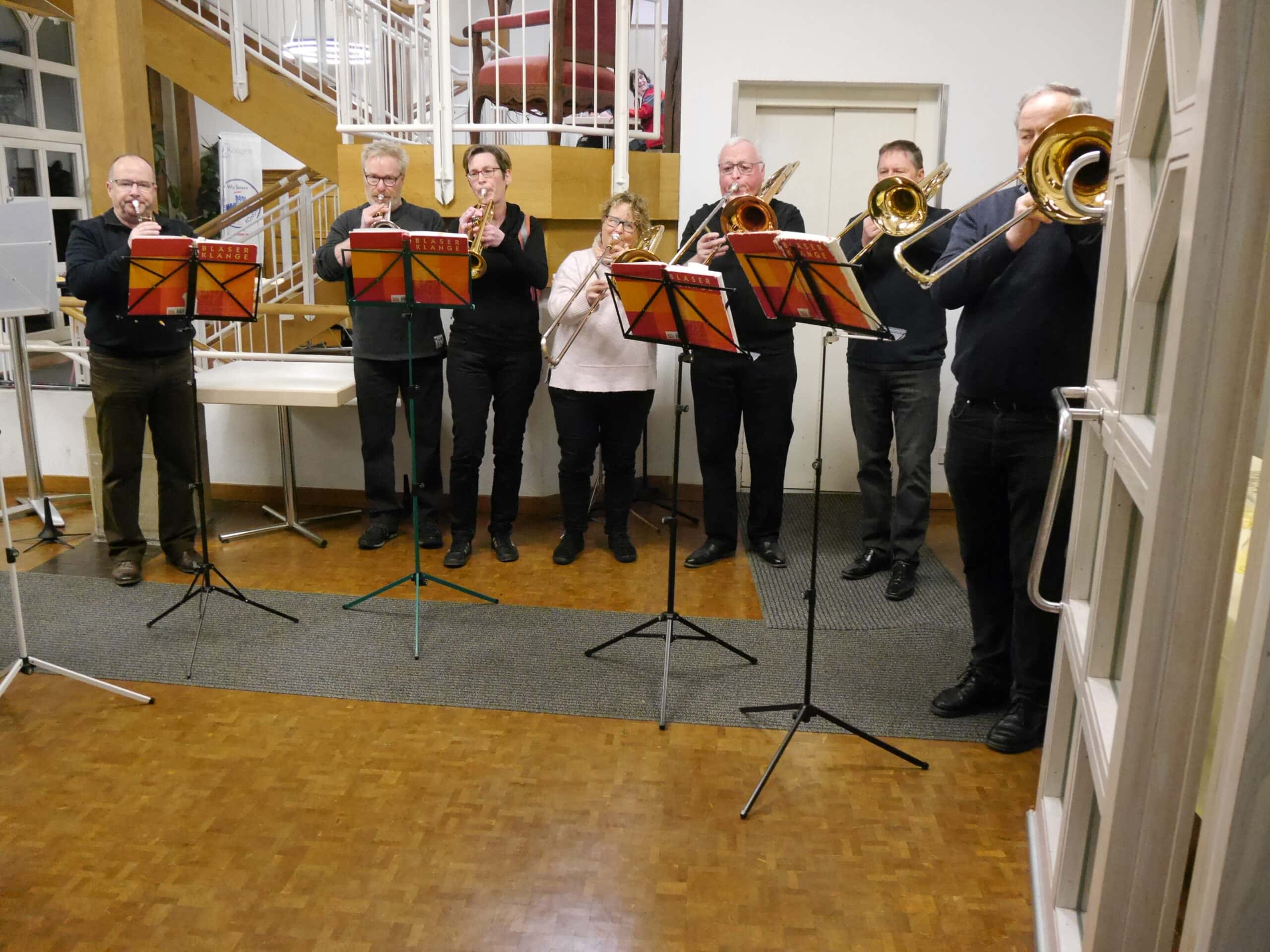 Der Posaunenchor überraschte den Preisträger
